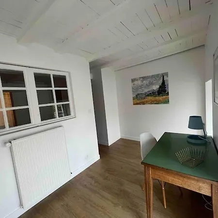 Maison De Renovee A 5 Mn Du Futuroscope Apartmán *